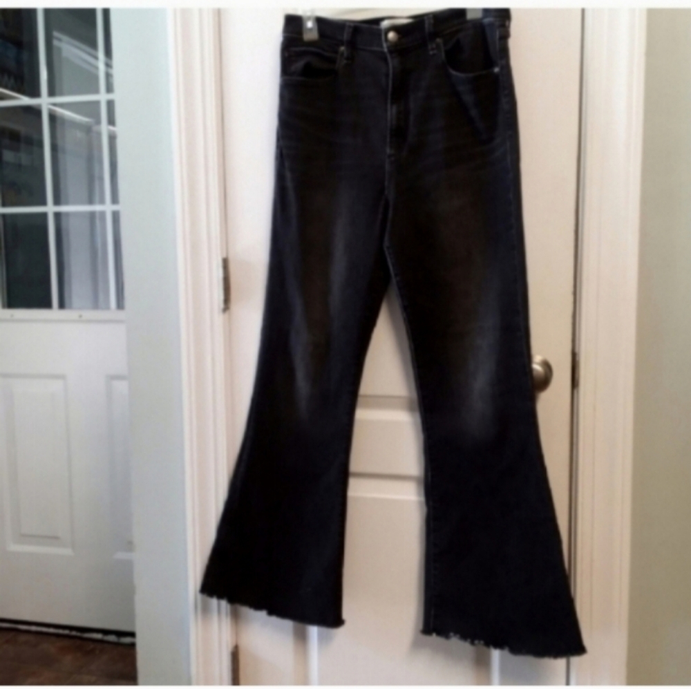 Abercrombie & Fitch The Flare ultra High Rise Women's Women's Jeans Black 31/12
